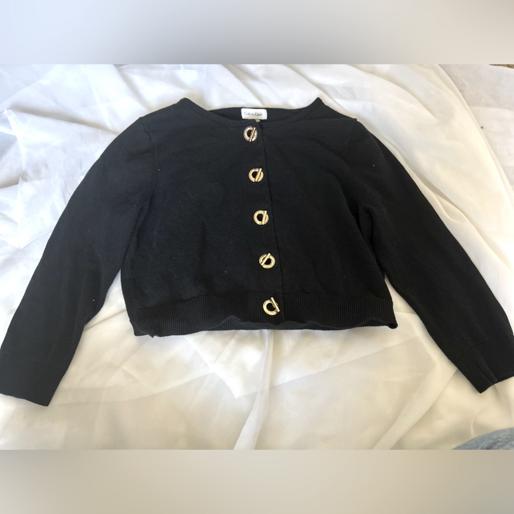 Black cropped sweater